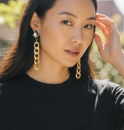 Asymmetrical earring