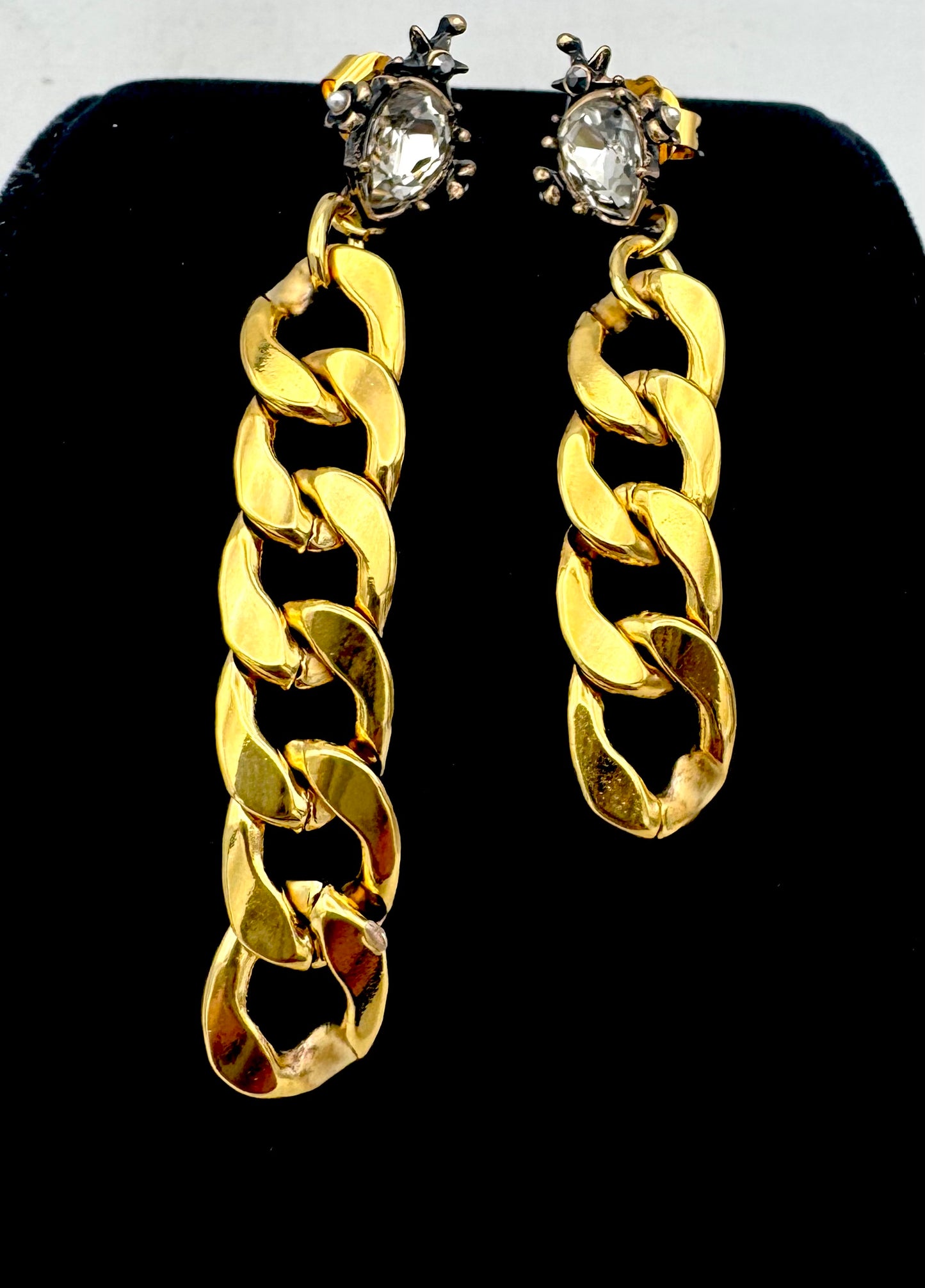 Asymmetrical earring