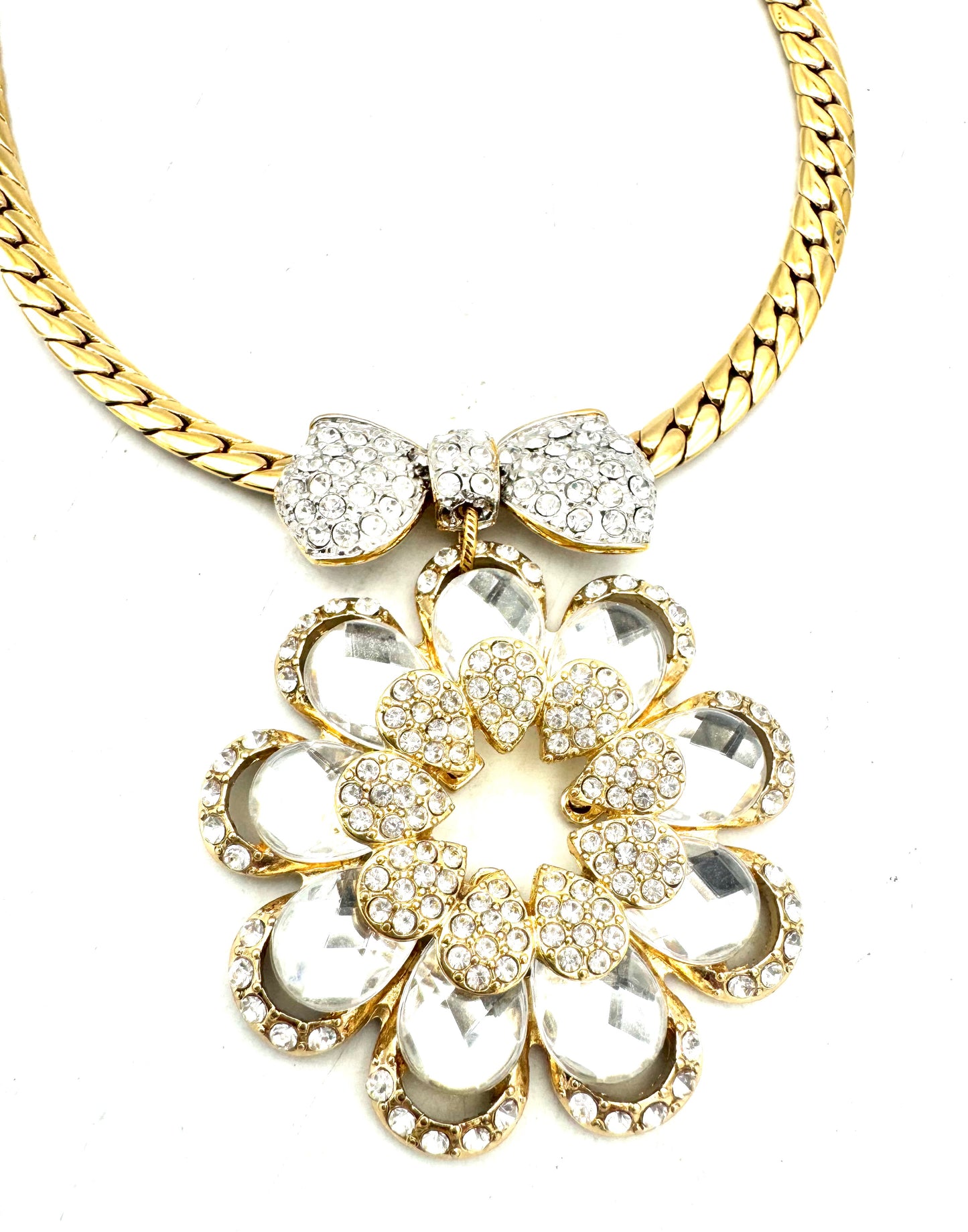 Parisian Bow Collar