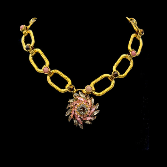 Éclat de Minuit (Midnight Flare)